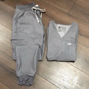 FIGS Scrub Set- Graphite